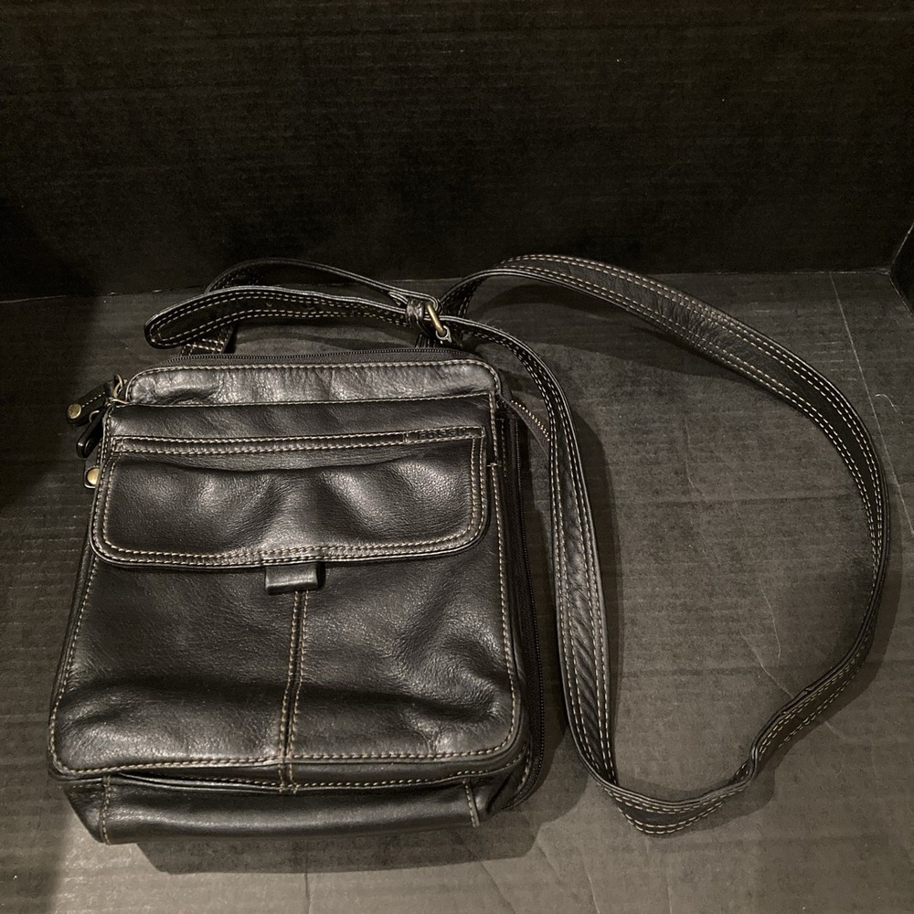 Fossil Black Leather Travel Bag/Purse, Multi Compartment Crossbody, Minimalist